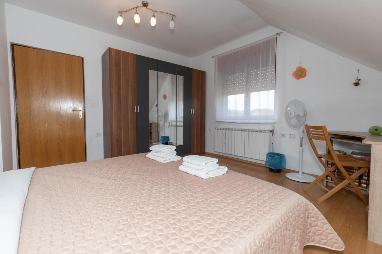 Apartmán Apartman Skender 3* Ravna Gora Exteriér fotografie